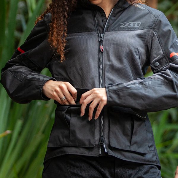 8243b8f1f2994c40817b32bdc3bcb1fd